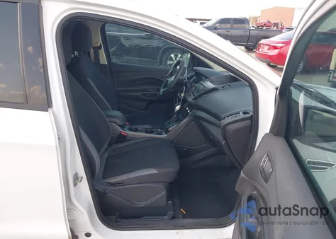 2016 Ford Escape S из США, поврежденный, VIN 1FMCU0F70GUC05368